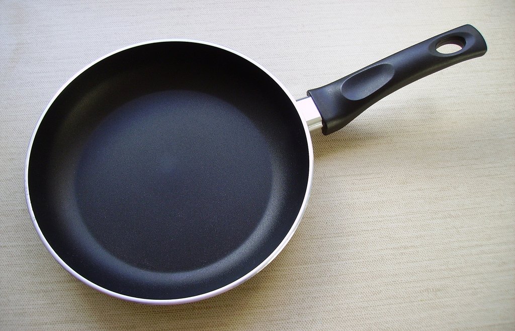 The Shocking Truth About Teflon Pans and Cancer Risk Revealed!