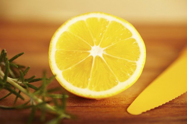 10 Shocking Ways Lemons Can Save Your Health Naturally