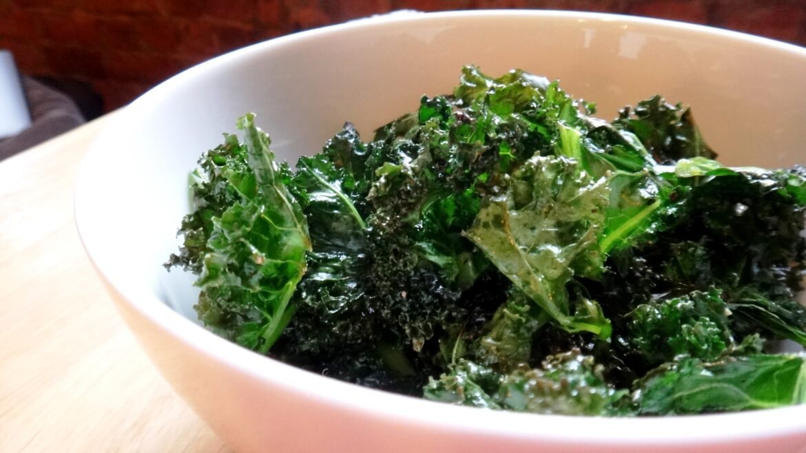 Crispy & Healthy: 5 Secrets to Homemade Kale Chips That Crunch